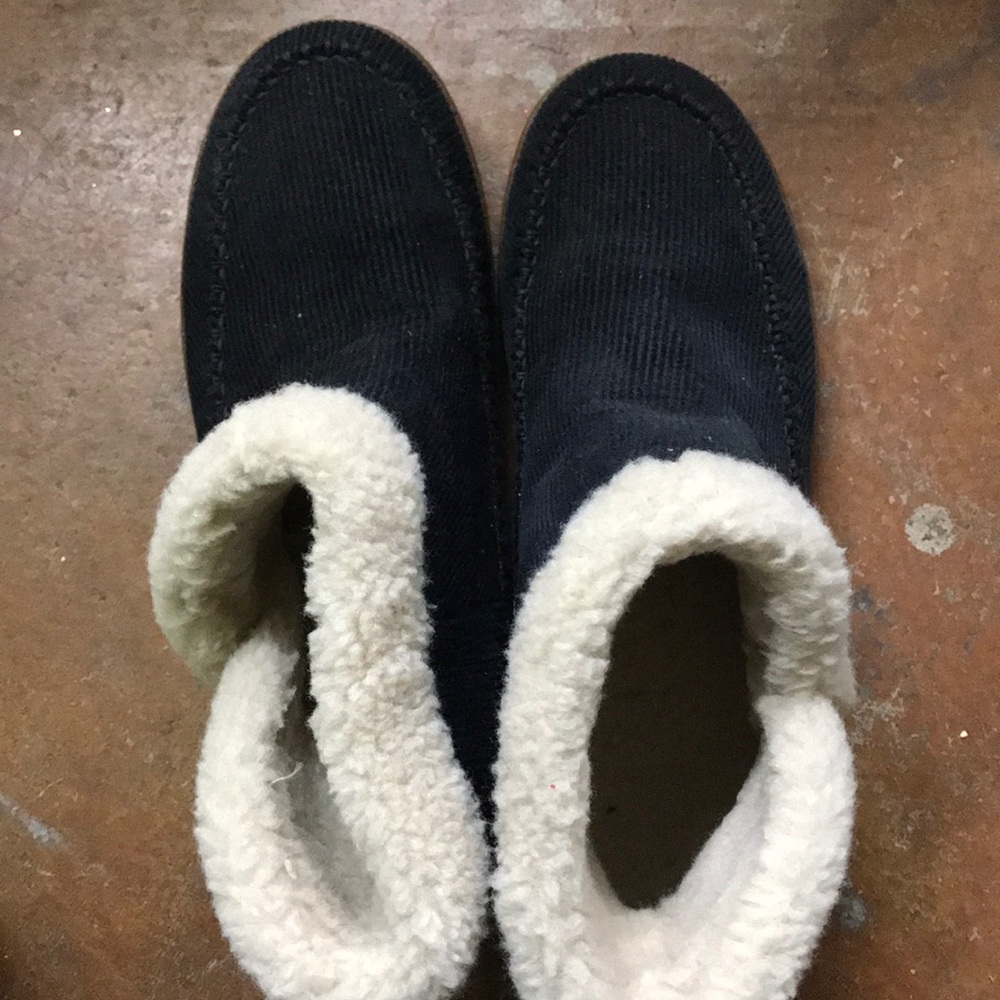 Sanuk boots